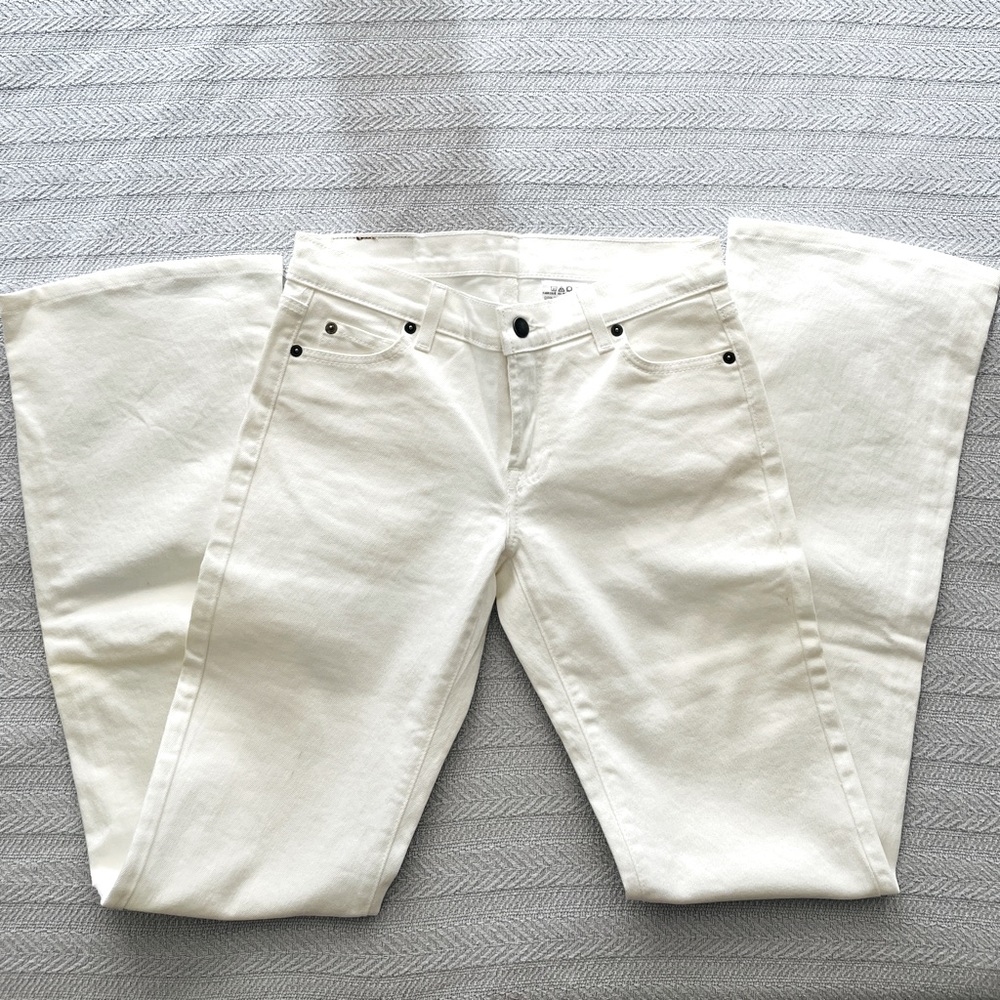 NWOT Barneys New York CO-OP Low Waisted Bootleg Jeans - Size 26